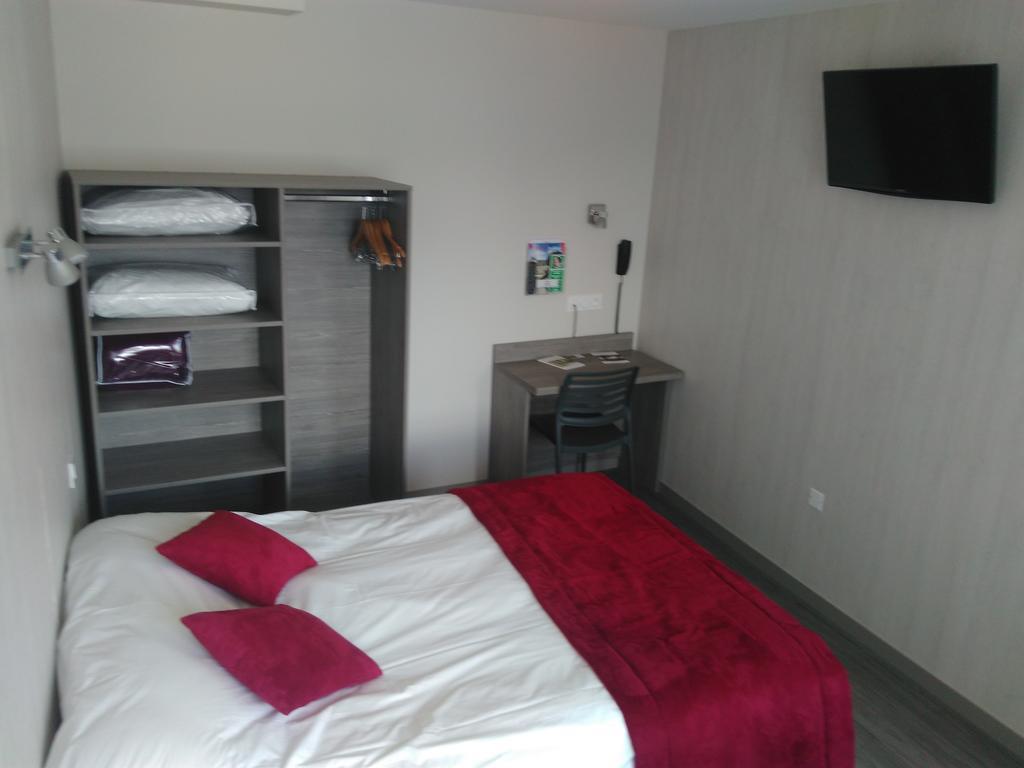 Hotel-Restaurant Les Colonnades Saint-Fulgent Ngoại thất bức ảnh